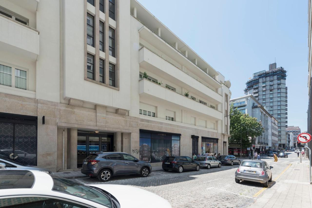 Emporium Deluxe 3Br Apartment W/ Private Parking By Lovelystay Porto Exterior photo