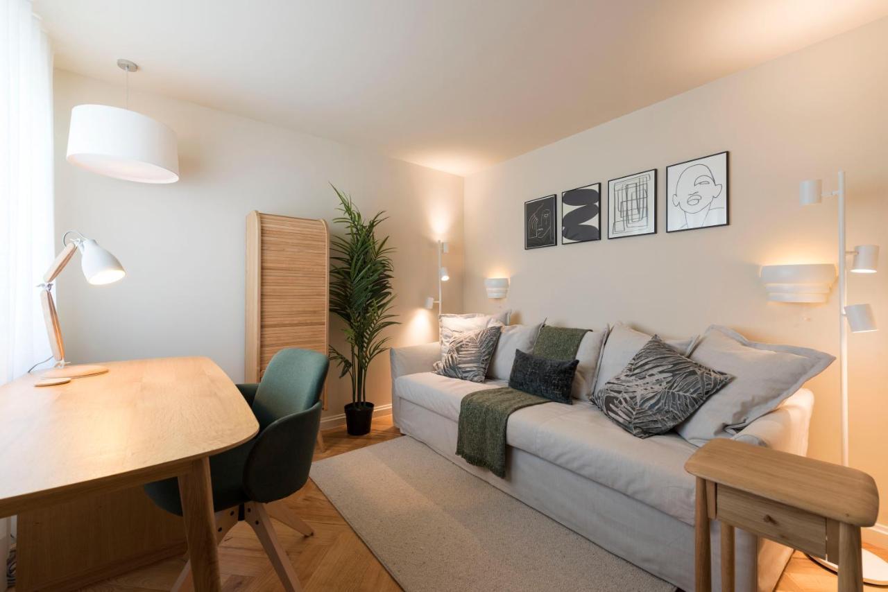 Emporium Deluxe 3Br Apartment W/ Private Parking By Lovelystay Porto Exterior photo
