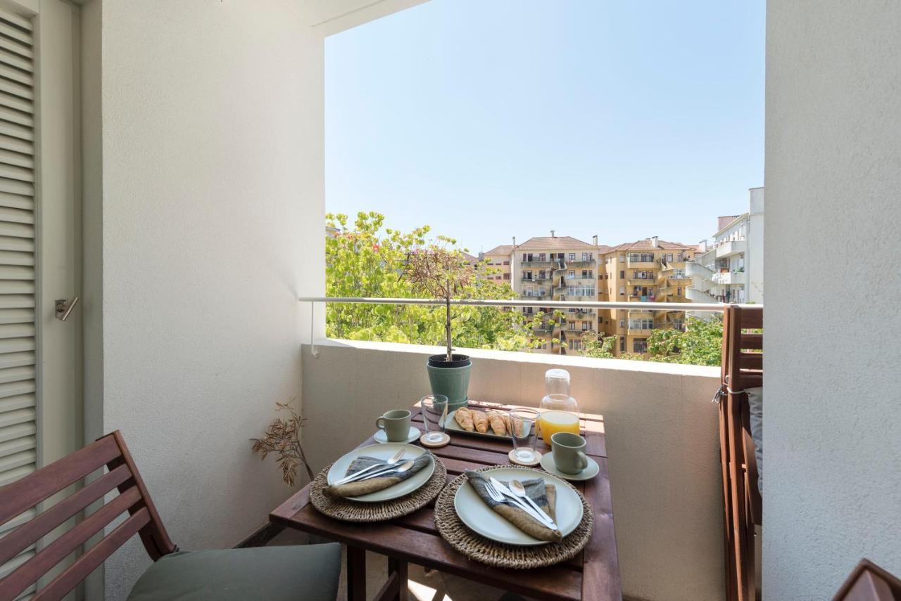 Emporium Deluxe 3Br Apartment W/ Private Parking By Lovelystay Porto Exterior photo