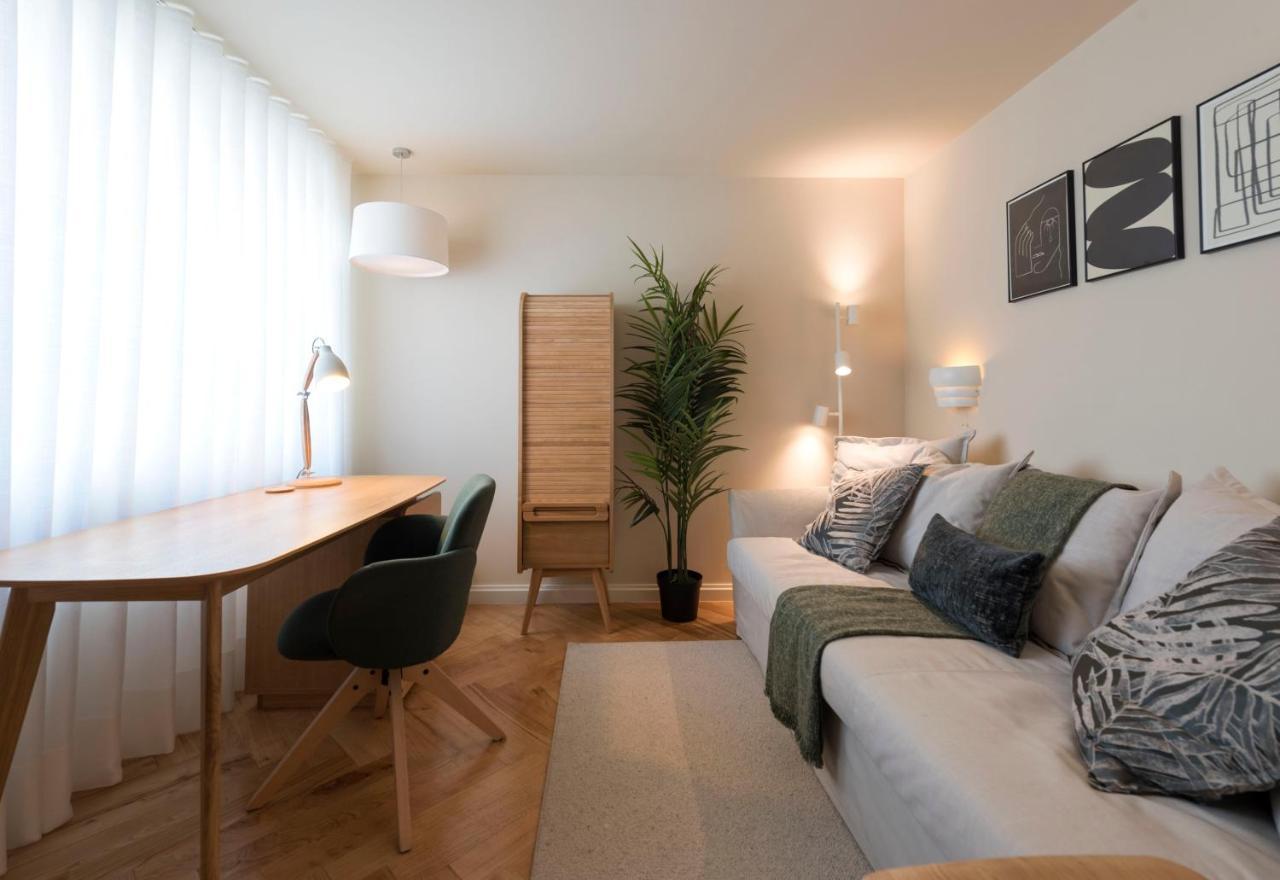 Emporium Deluxe 3Br Apartment W/ Private Parking By Lovelystay Porto Exterior photo